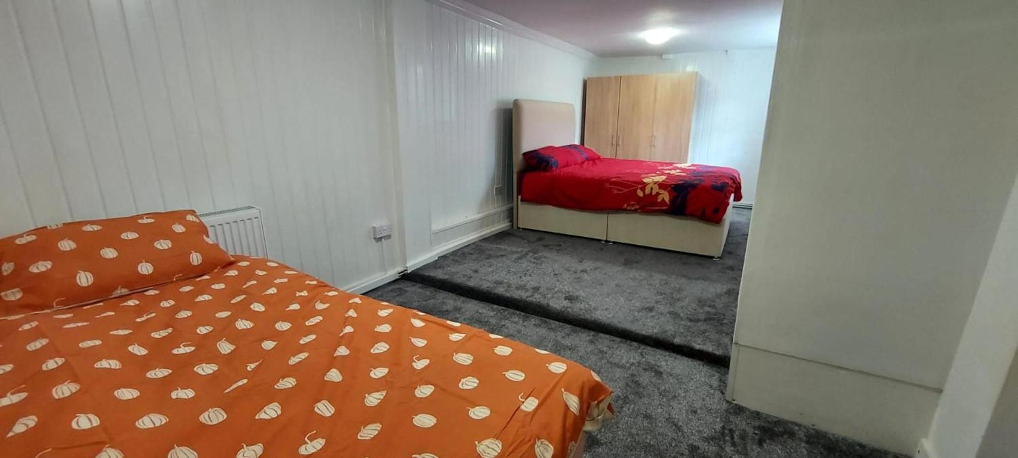 Lovely 3-Bed Apartment In Parkgate Rotherham Kültér fotó